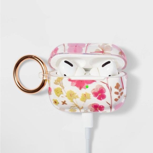 NWT AirPod pro case - Picture 8 of 9